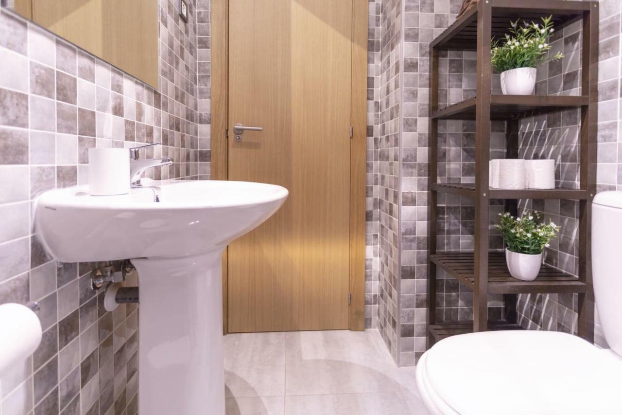 -Malagasunapts- Rooftop Pool & Free Parking Bagian luar foto